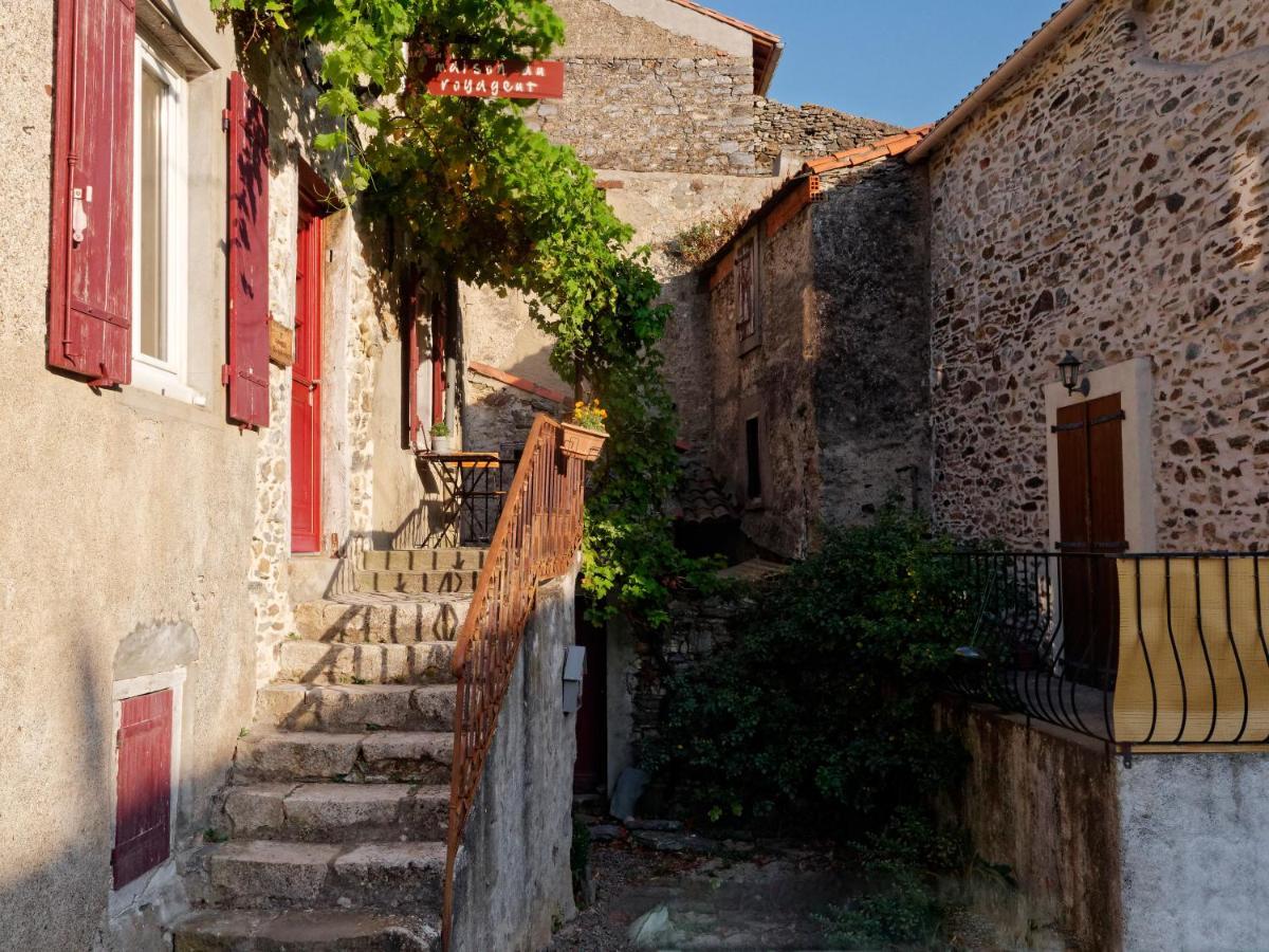 La Maison Du Voyageur Les Ilhes Экстерьер фото